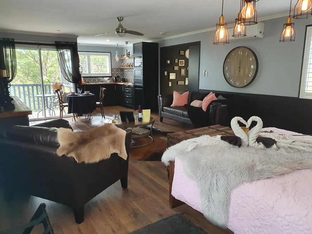 Misty Valley Homestayz Mapleton Apartment